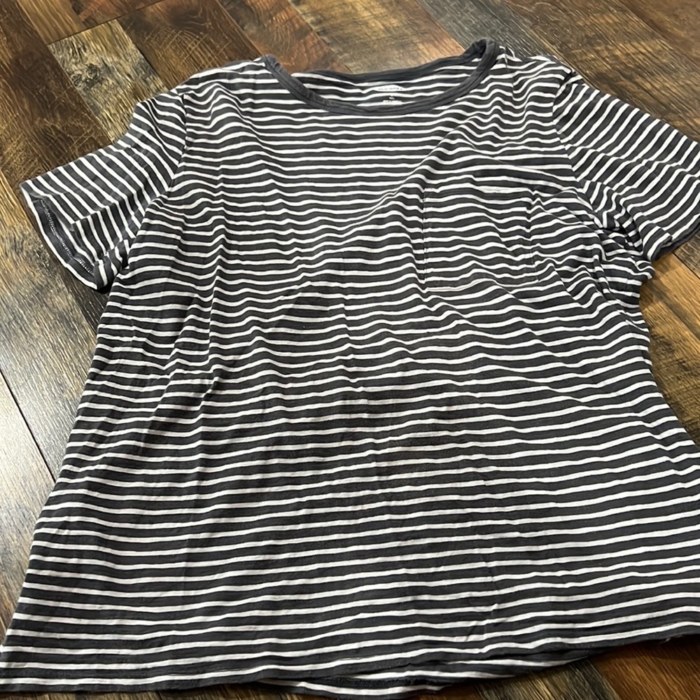 Old Navy Boyfriend T-shirt